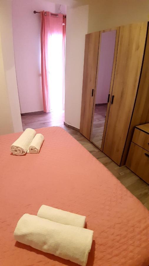 Domo In Terranoa, Old Town Apartman Olbia Kültér fotó