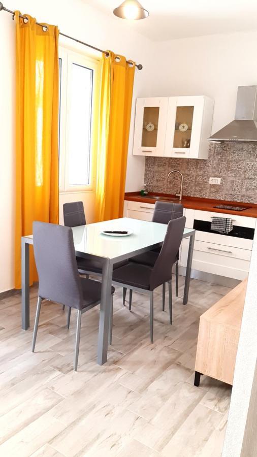 Domo In Terranoa, Old Town Apartman Olbia Kültér fotó